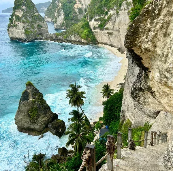 Nusa-Penida-Full-Day-Tour-600x590